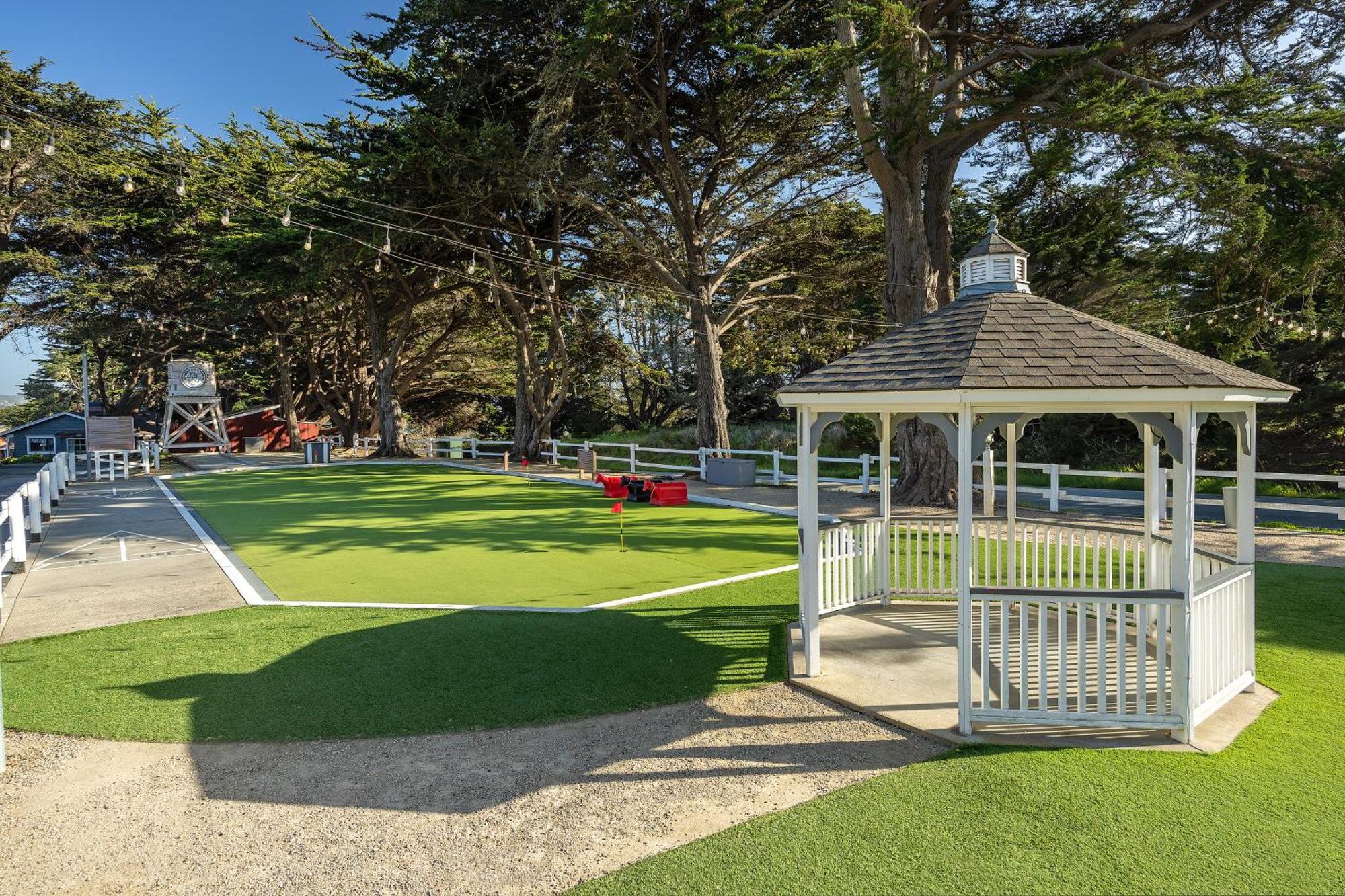 Oceanpoint Ranch Hotel Cambria Exterior photo